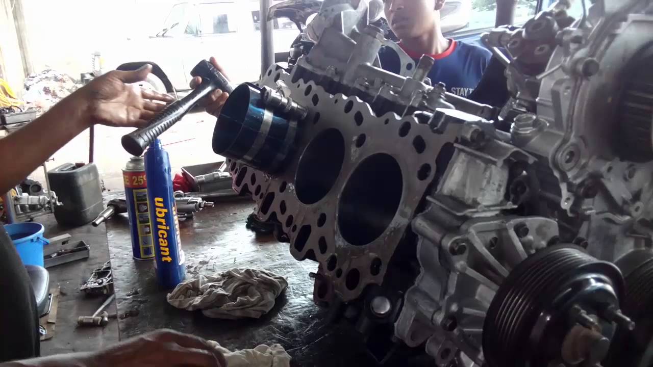 What Is a Car Engine Overhaul and When to Do It